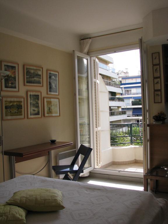 In Rue Halevy Leilighet